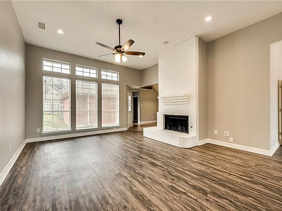 5th image of 1416 Primrose Ln