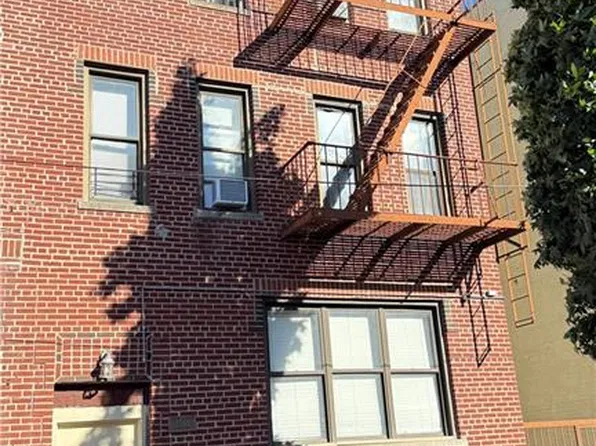 2503 E 19th St, Brooklyn, NY 11235