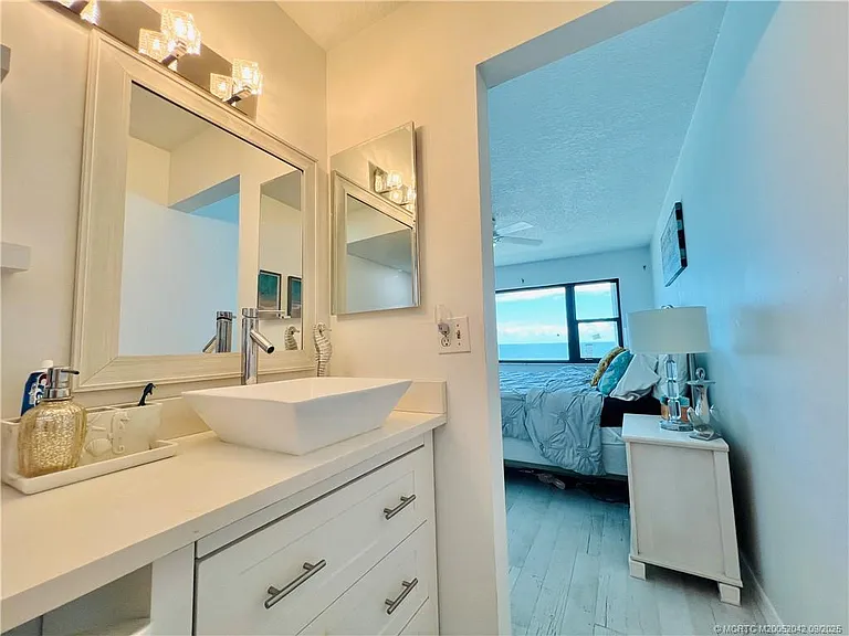 9400 S Ocean Dr #707 — Photo 30