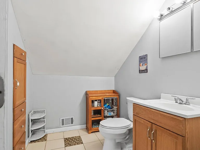 429 S Kenwood Ave — Photo 28