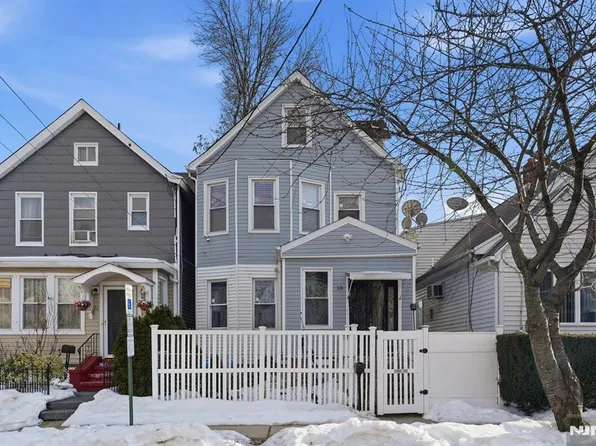 10 Maple St, Garfield, NJ 07026