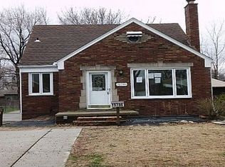 19796 Woodmont St, Harper Woods, MI 48225