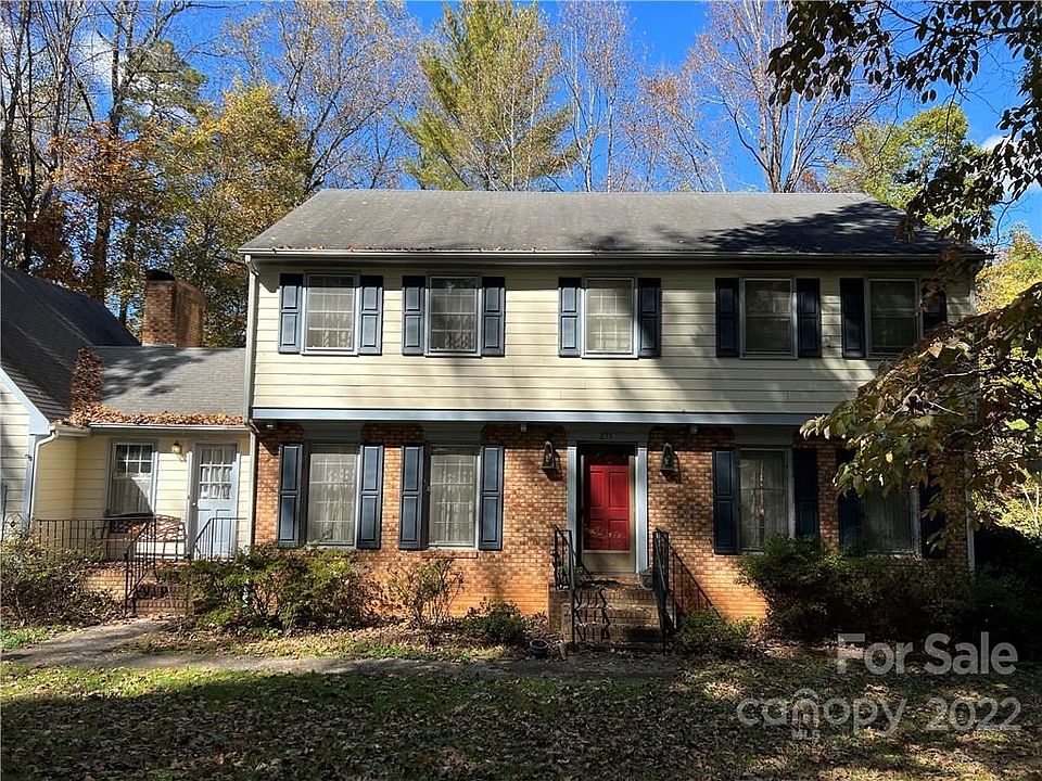 1st image of 235 Camelot Dr #70