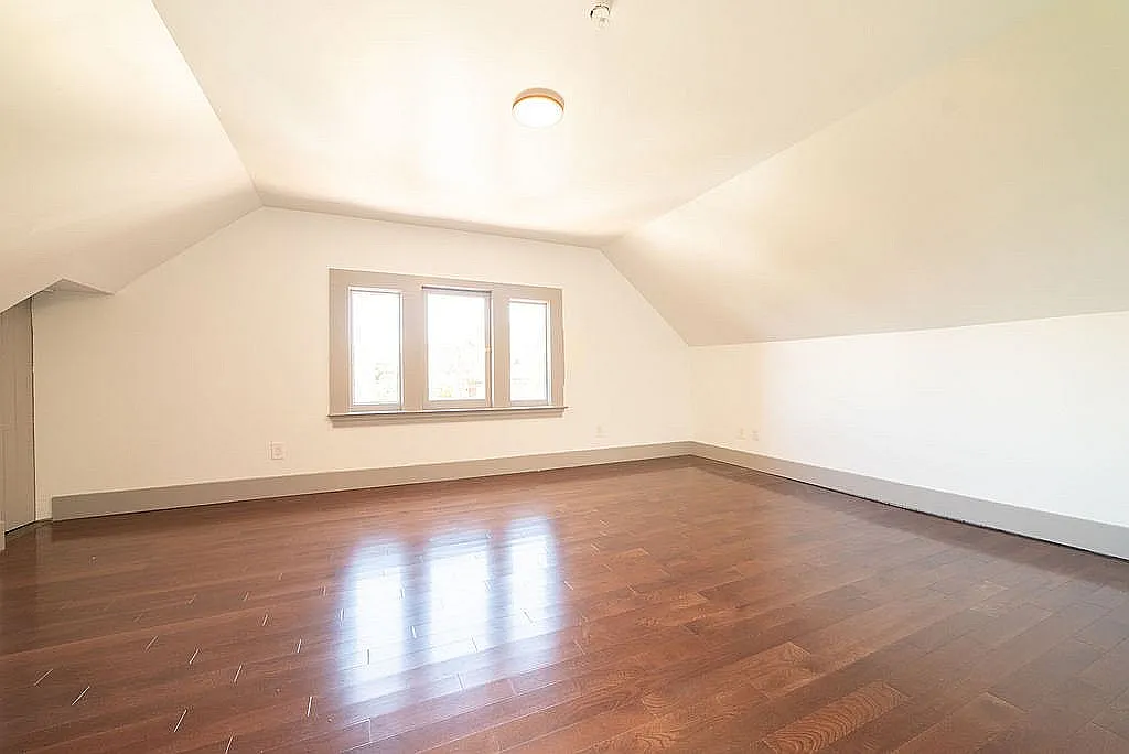 2524 Dwight Way — Photo 4