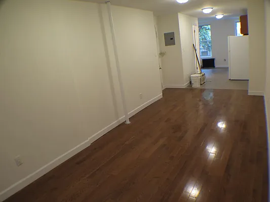 Rented by Glasser Realty LLC | media 22