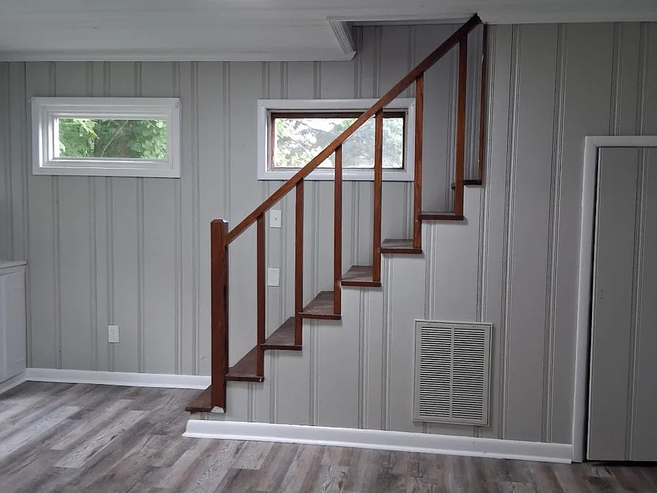 1310 Martin St