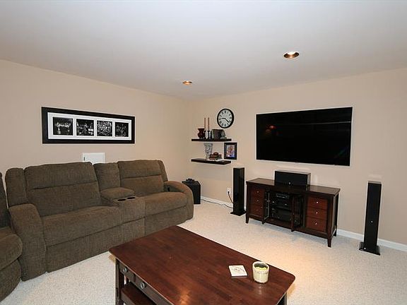3rd image of 891 Miamiridge Dr