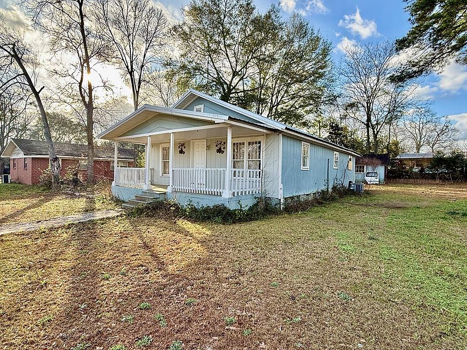 1st image of 304 Highland Dr