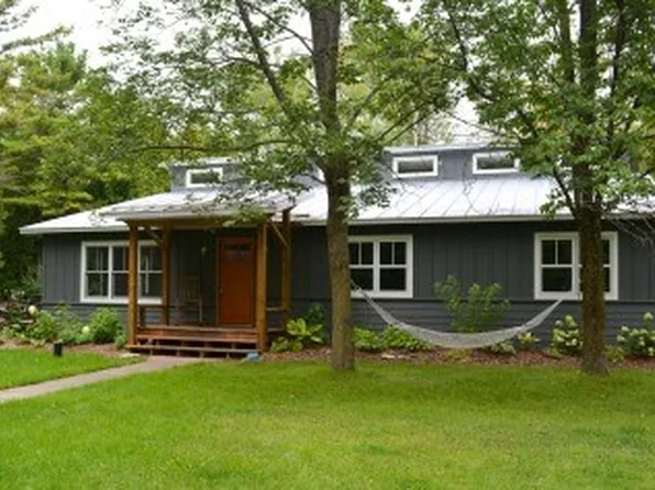9201 Spring Rd, Fish Creek, WI 54212