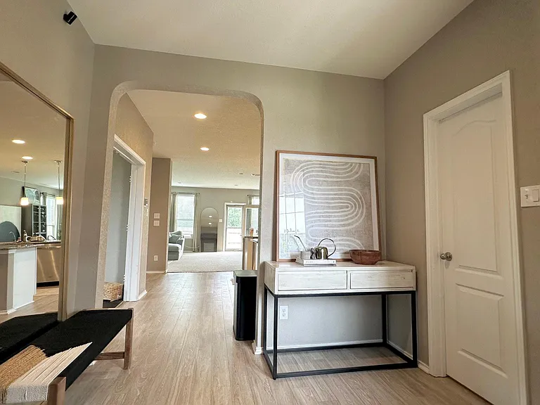 6402 Gerber Mdw — Photo 4