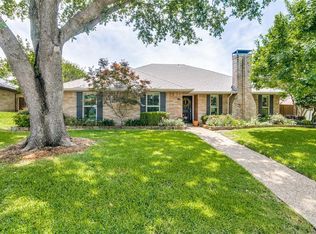 102 Crestwood Dr, Rockwall, TX 75087