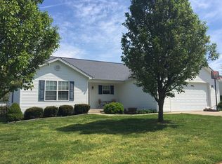 369 Valley View Dr, Vine Grove, KY 40175