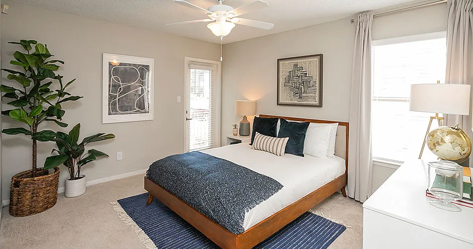 Residences at Glenview Reserve Apartment Homes — Photo 3