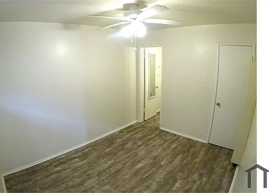1 bed, 367 sqft, $995 — Photo 4