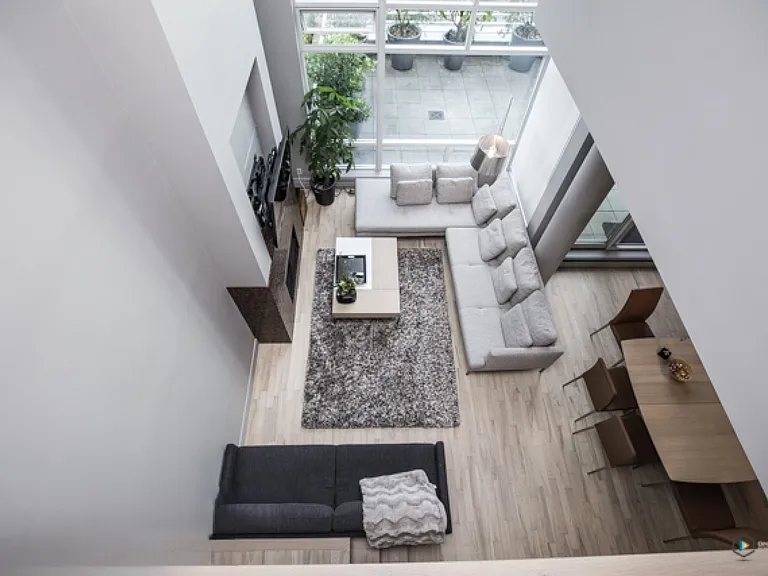 1111 Marinaside Cres #THN — Photo 11
