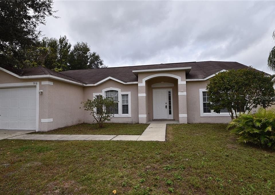1st image of 916 San Carlos Way