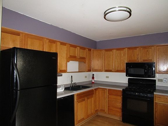 4th image of 4143 Brentwood Ln