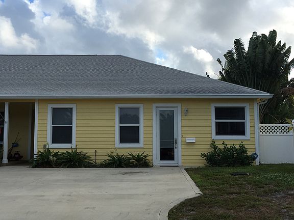 2/2 guest house for rent 