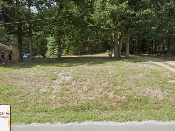 2624 Forest Lake Rd, Chester, VA 23831