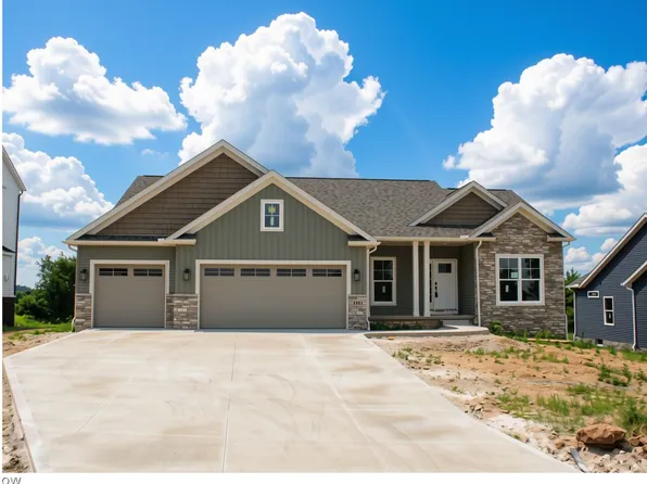 2301 Ledgestone Dr NW, Uniontown, OH 44685