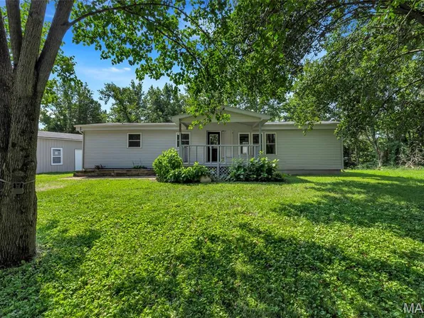 2002 Dogwood Ln, Pevely, MO 63070