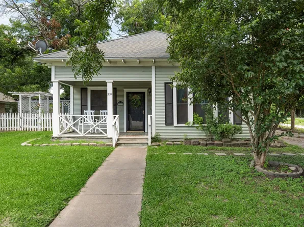 308 S Reagan St, West, TX 76691