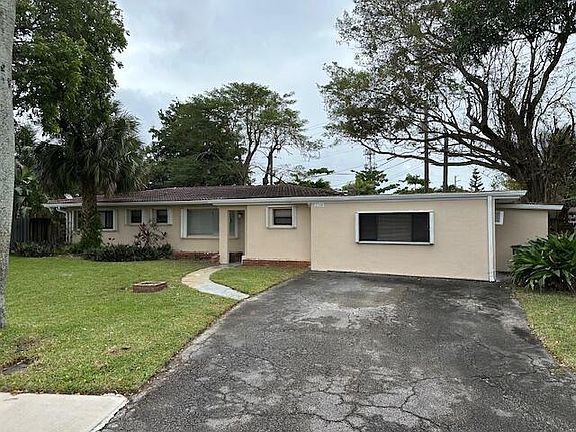2nd image of 2740 NW 9th Lane
