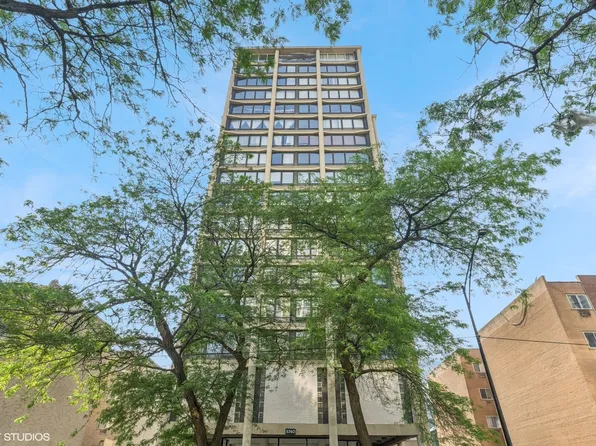 5740 N Sheridan Rd APT 18C, Chicago, IL 60660