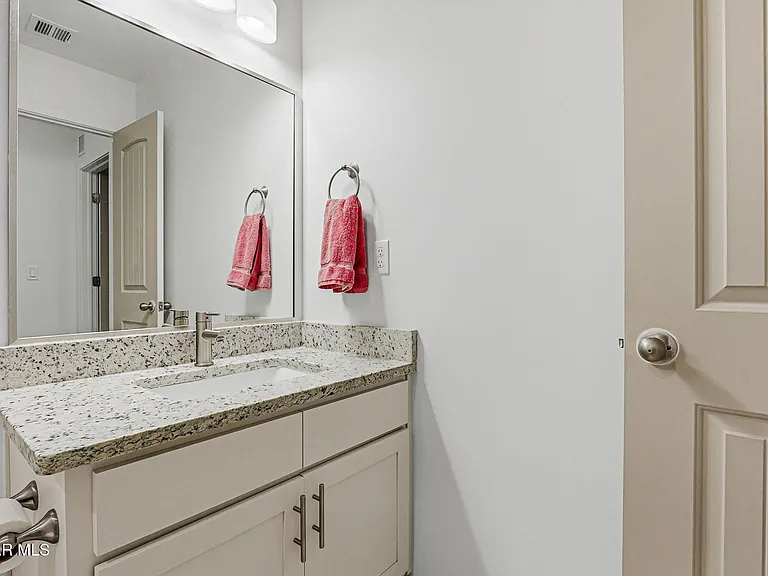 13808 Paseo Sereno Dr — Photo 37