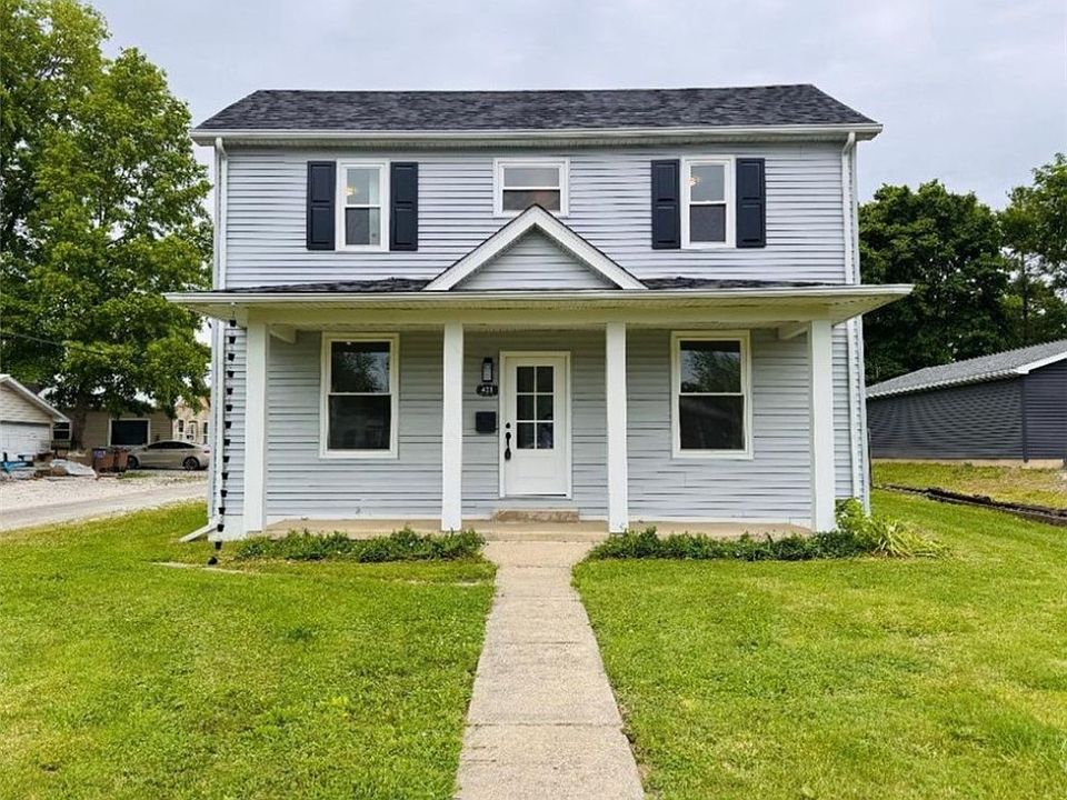 1st image of 421 S 1st St