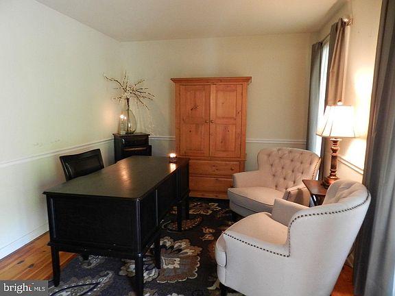 4th image of 2412 Horseshoe Bend Dr