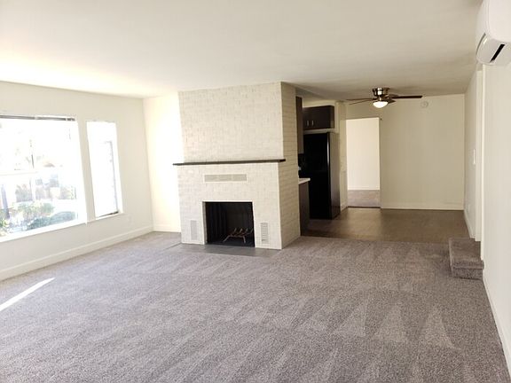 2nd image of 4650 Palm Ave