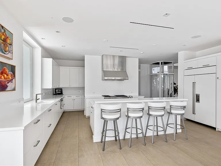 500 Isle Of Capri Dr — Photo 13