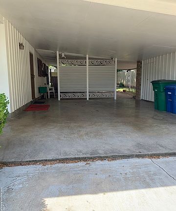 2nd image of 2110 Edgehill Dr