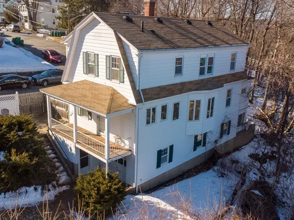 89 Elizabeth St, Fitchburg, MA 01420