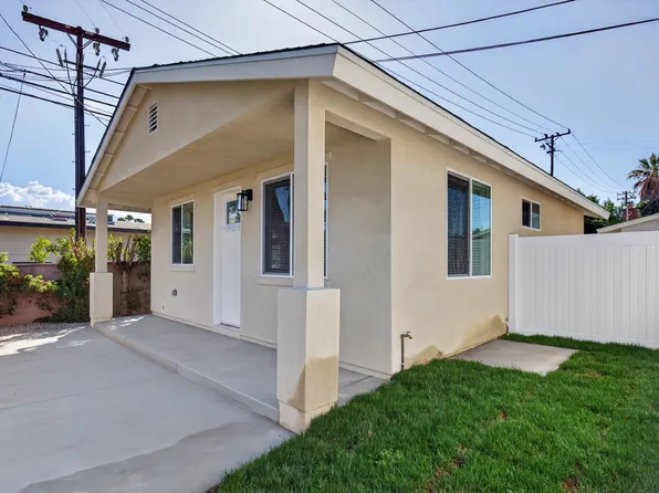 631 Hibiscus Dr #1, Redlands, CA 92373