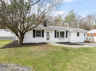 8 Highland Rd, Ulster Park, NY 12487