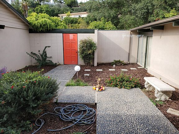 3rd image of 1820 Linda Vista Ave