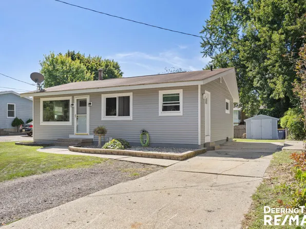 1525 Whitmore Ave NW, Grand Rapids, MI 49504