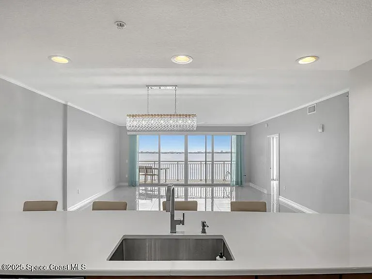 1435 S Harbor City Blvd #703 — Photo 21