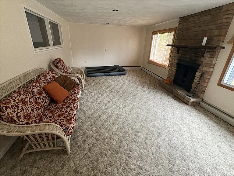 112 Annetta St — Photo 7