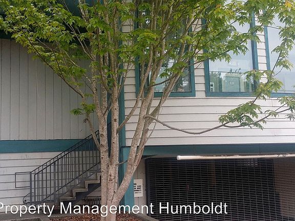 4th image of 1125 Searles St APT 12