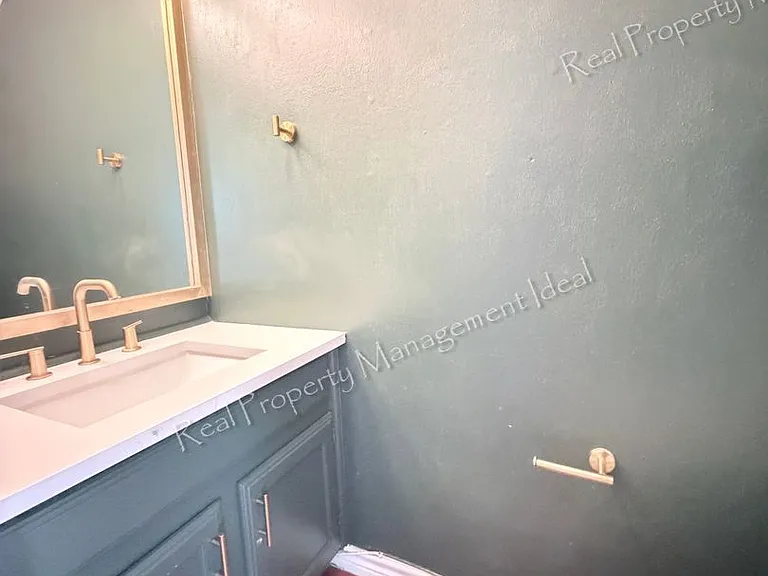 4111 Herschel Ave #2 — Photo 10