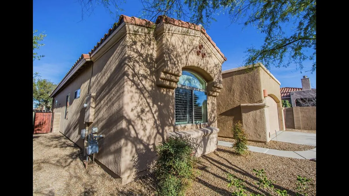 Building Photo - 7552 W Siesta Rock Dr