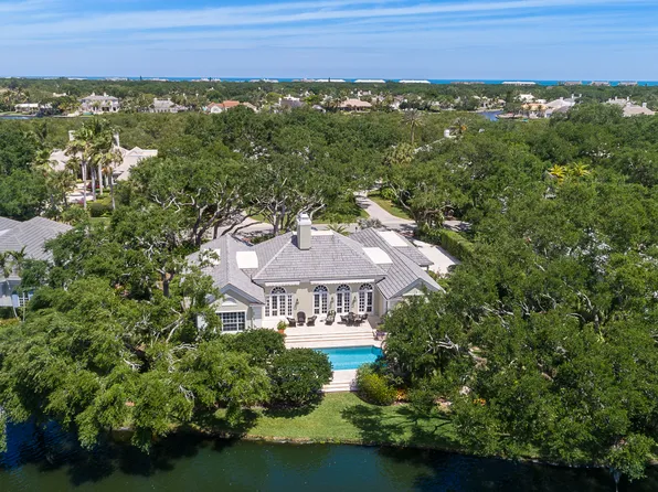 285 Coconut Palm Rd, Indian River Shores, FL 32963