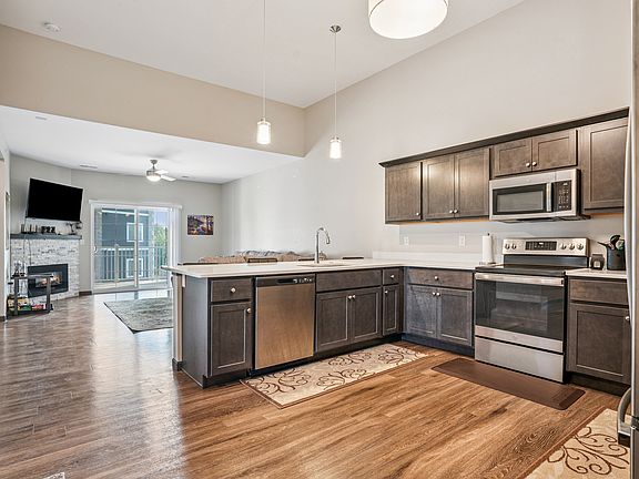 3rd image of 2869 Spring Rose Cir #301