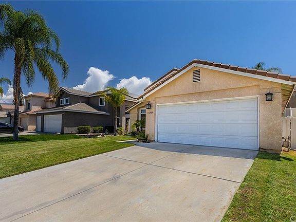 3rd image of 10265 Agate Ave