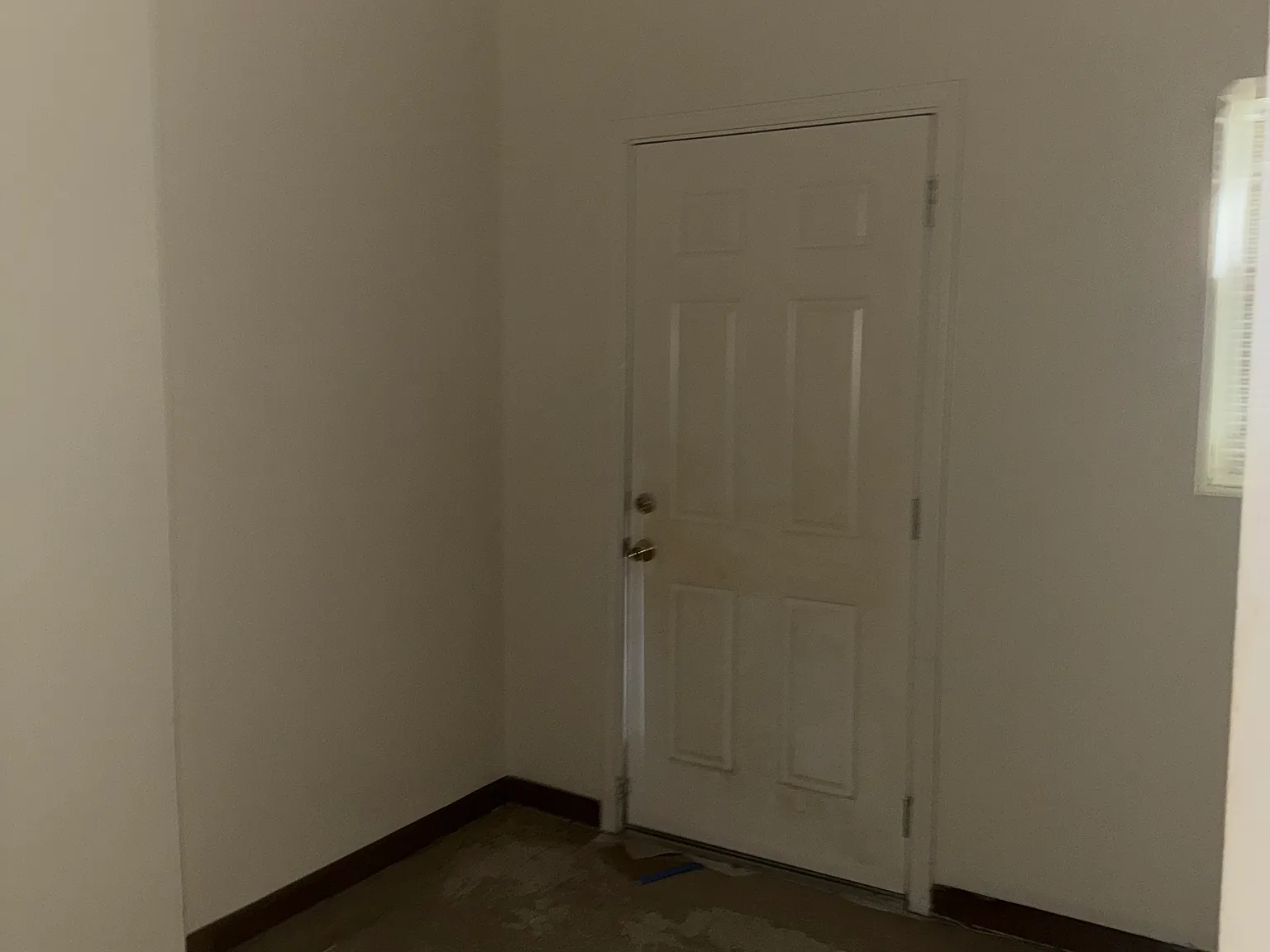 3 bed, 1.5 bath, 924 sqft, $1,500 — Photo 3