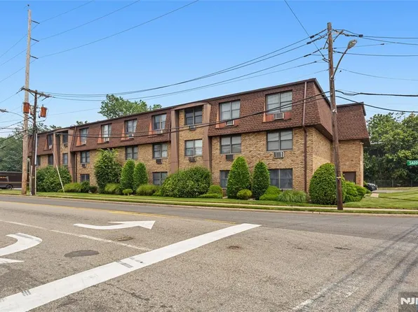 25 Market St #4, Saddle Brook, NJ 07663