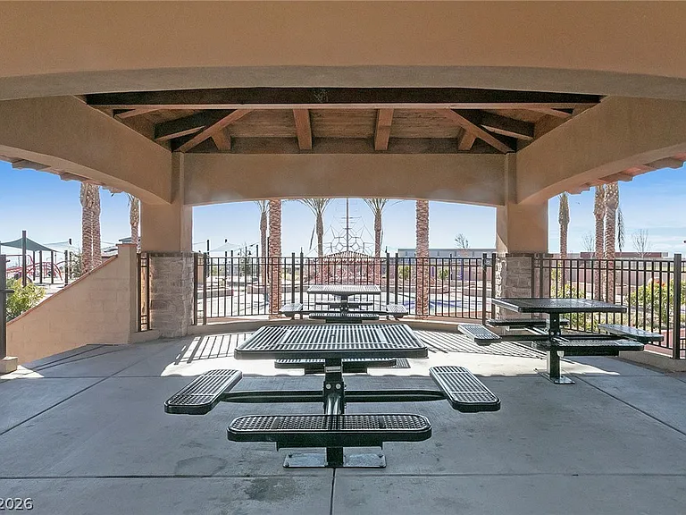 41 Lomita Heights Dr — Photo 64
